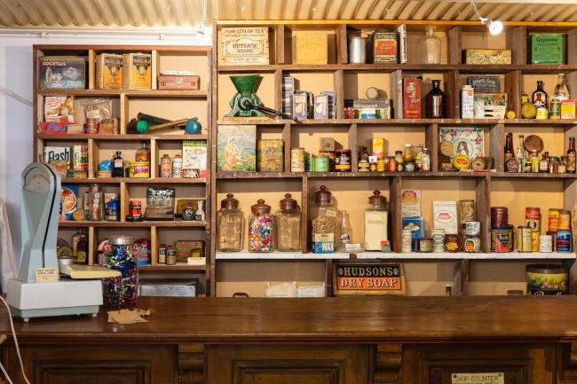 Bovell Shop Counter