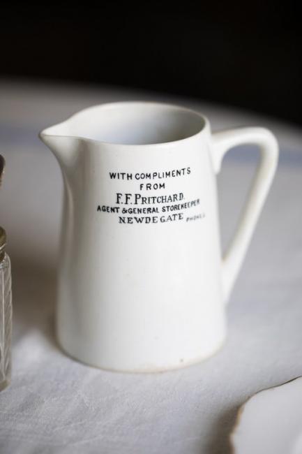 Newdegate Grand Café