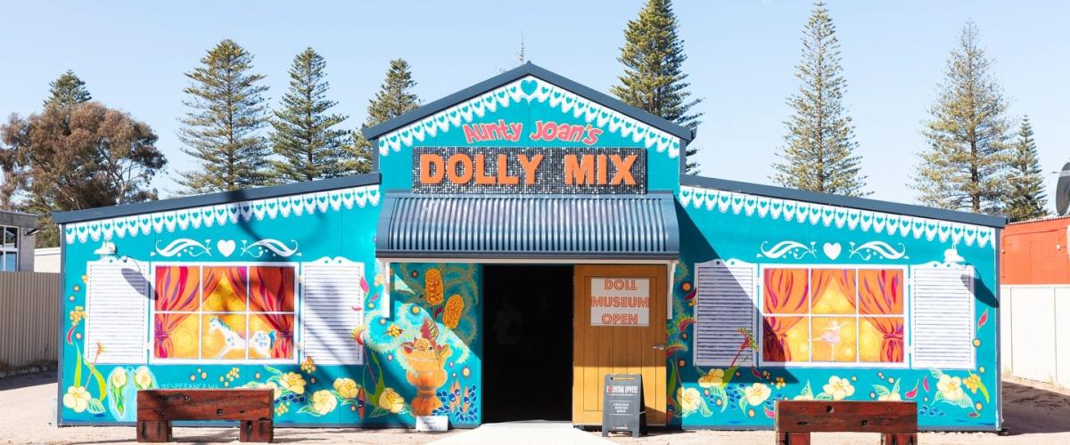 Aunty Joan’s Dolly Mix Overview