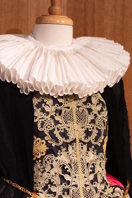 Fashionistas’ finery