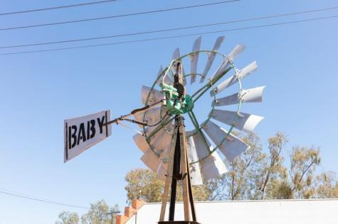 Bargain ‘baby’ windmill